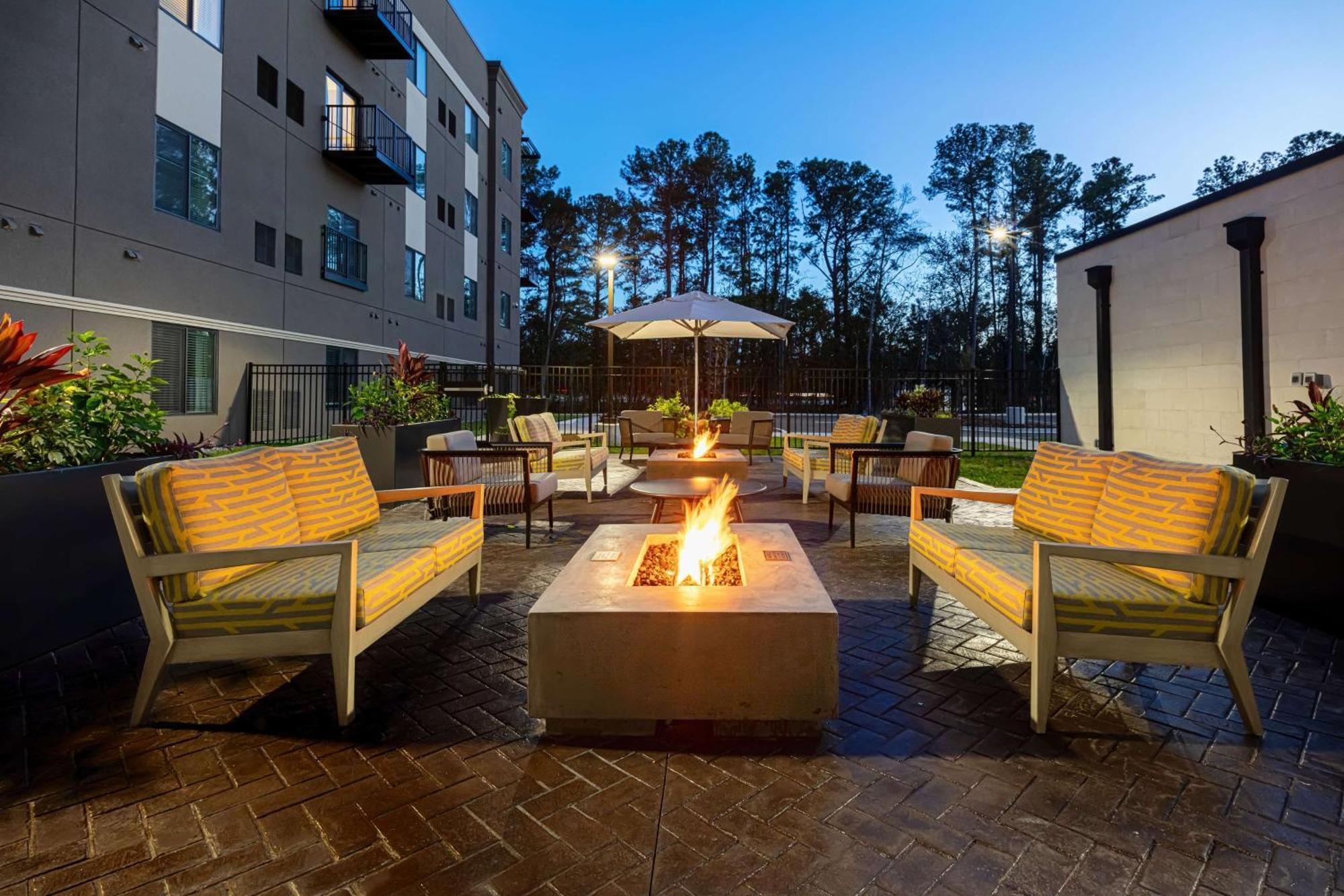 Waterwalk Extended Stay By Wyndham Jacksonville Deerwood Pk Buitenkant foto